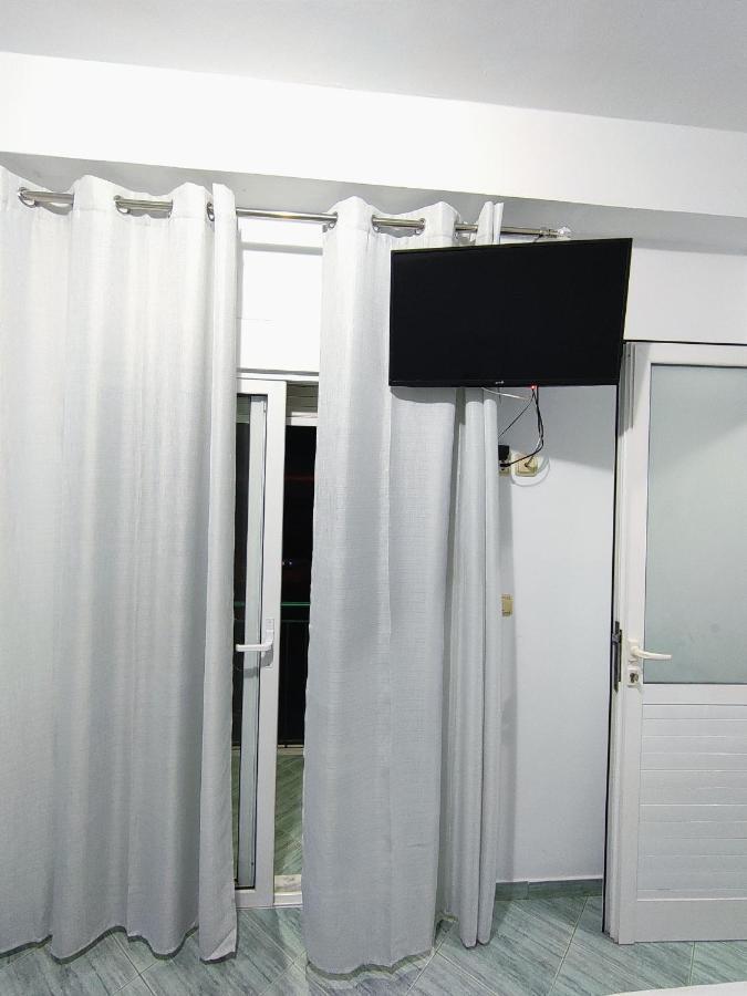 Joen Guesthouse Sarandë Eksteriør billede