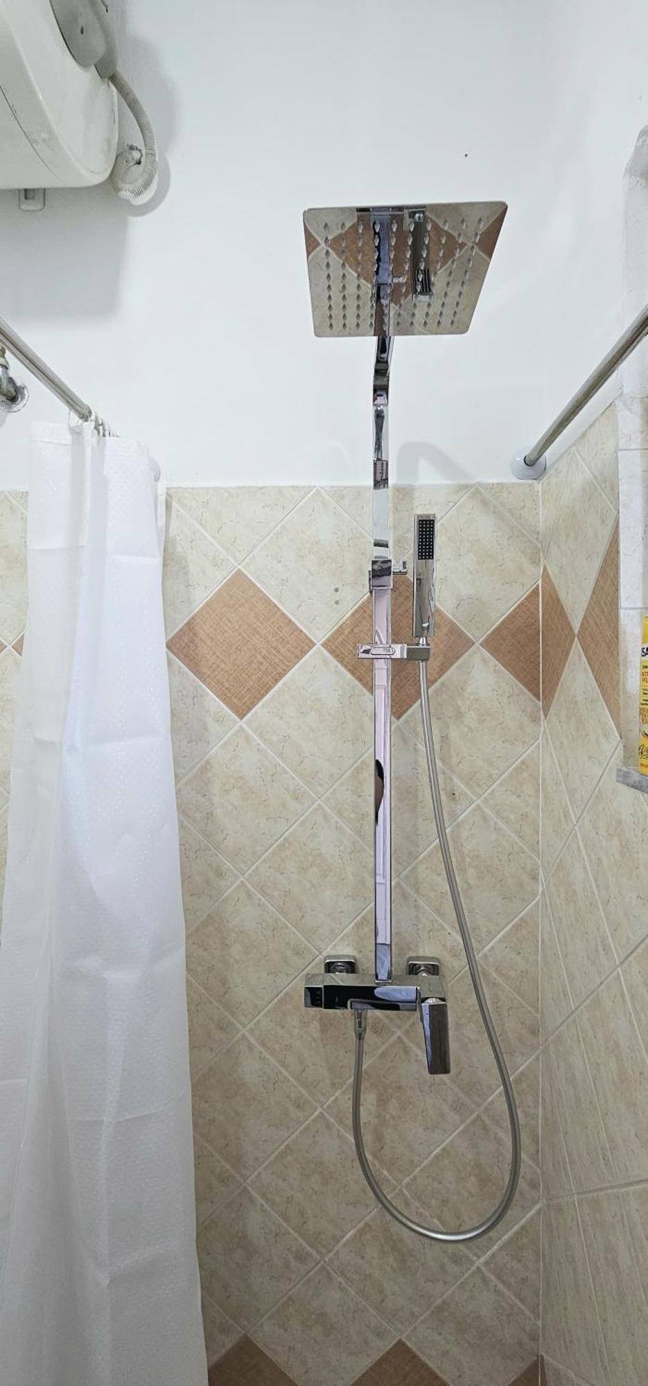 Joen Guesthouse Sarandë Eksteriør billede