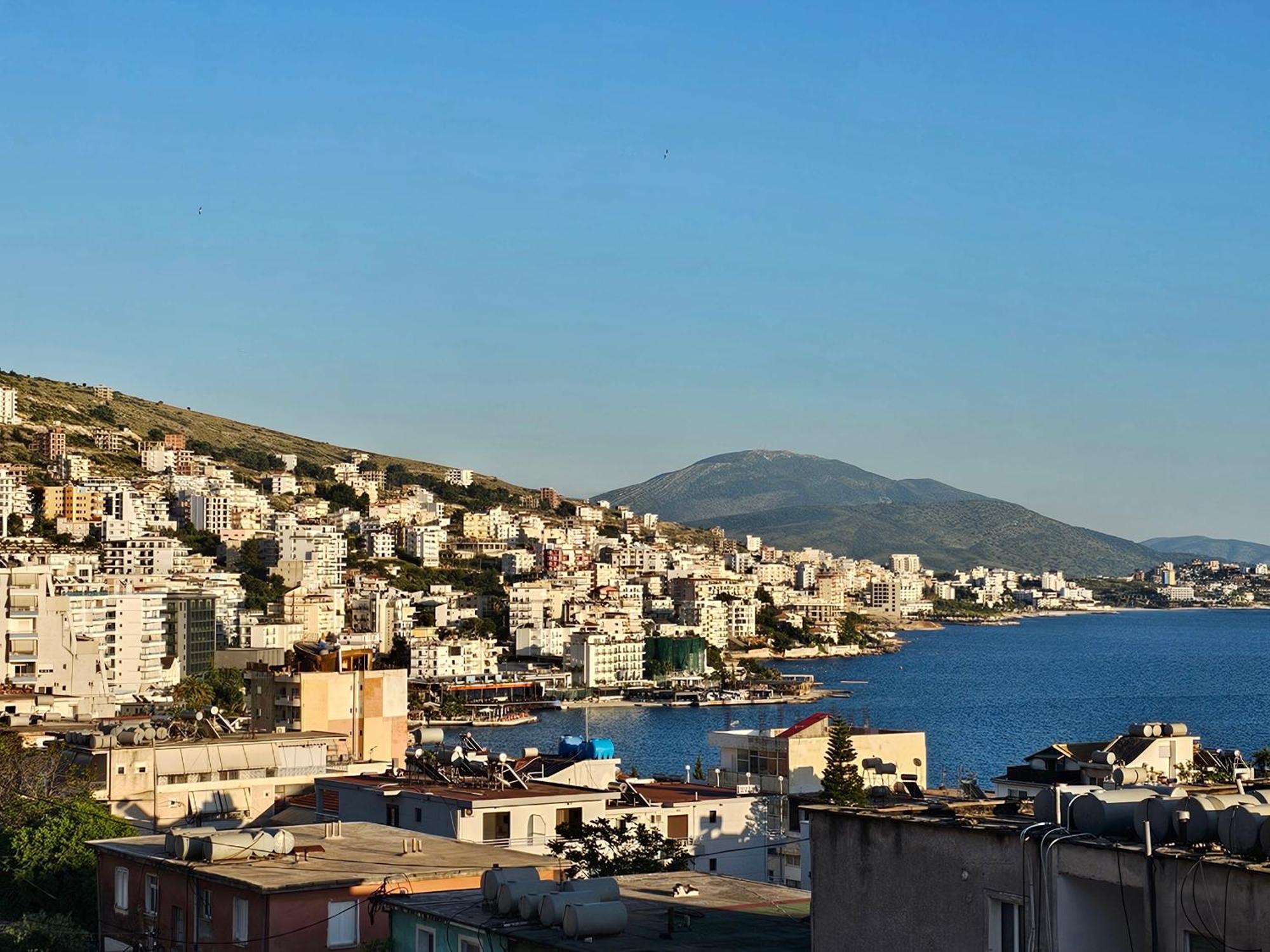 Joen Guesthouse Sarandë Eksteriør billede